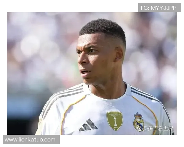 1月9日生日足球明星回顾 多位传奇人物同日诞生并创造辉煌足坛历史 1月9日生日足球明星回顾 多位传奇人物同日诞生并创造辉煌足坛历史