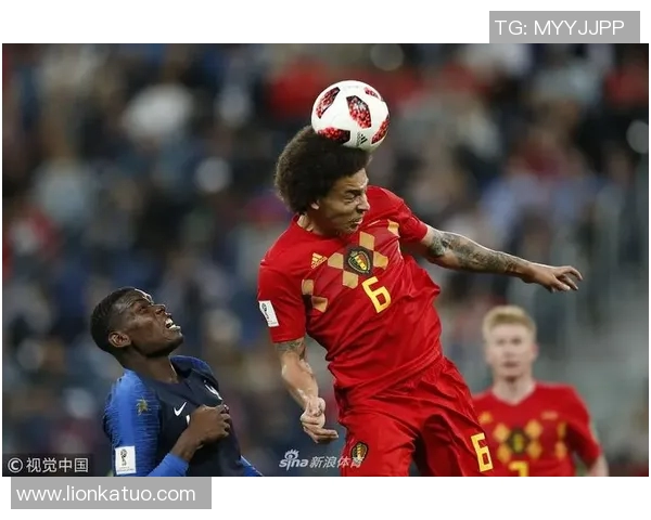 世界足球头球高手盘点：这些球员以空中霸王之姿征服绿茵场